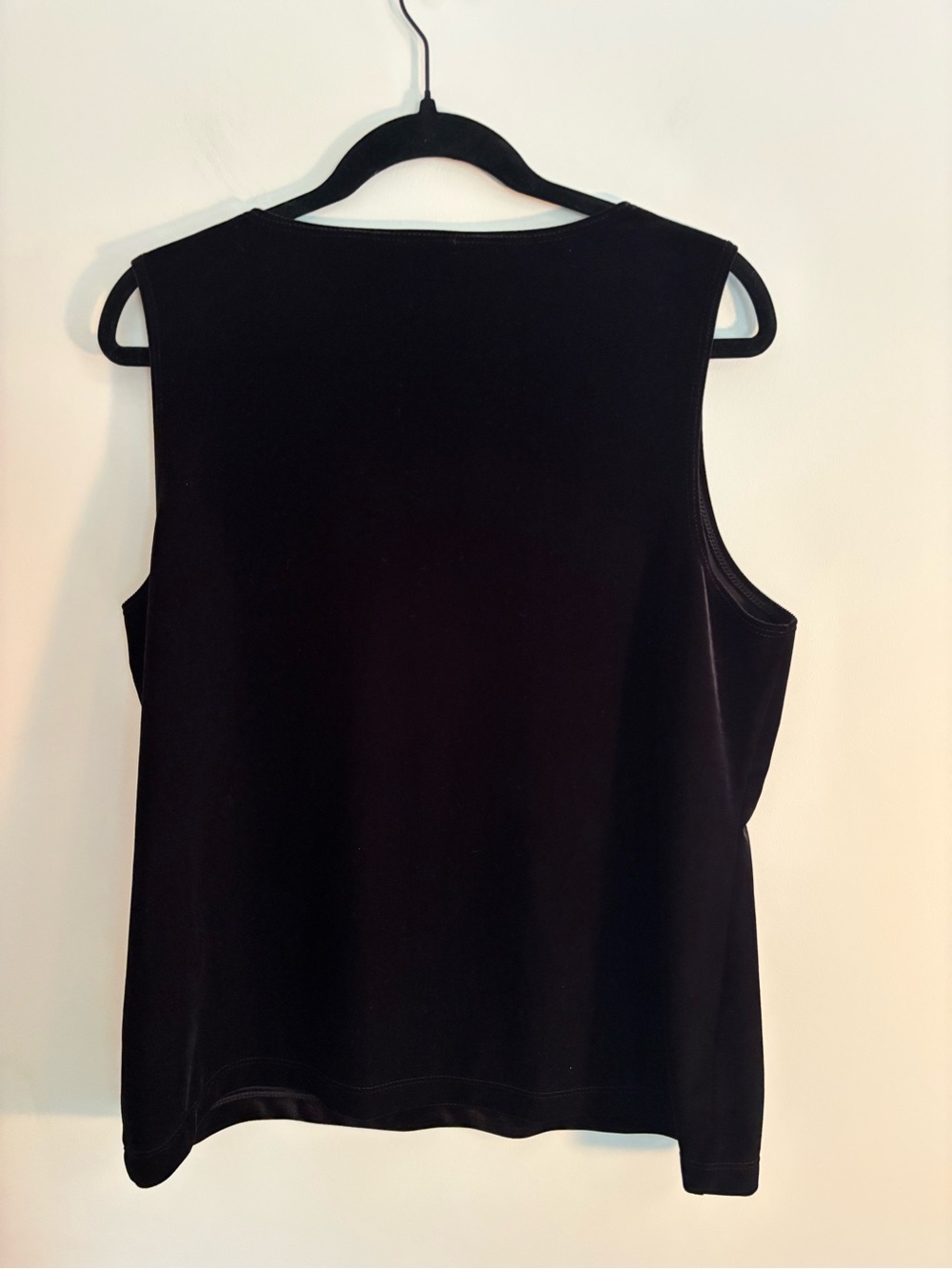 Chicos Traveler’s Black Velveteen Black Sleeveless Top & Pants Set - Picture 4 of 9